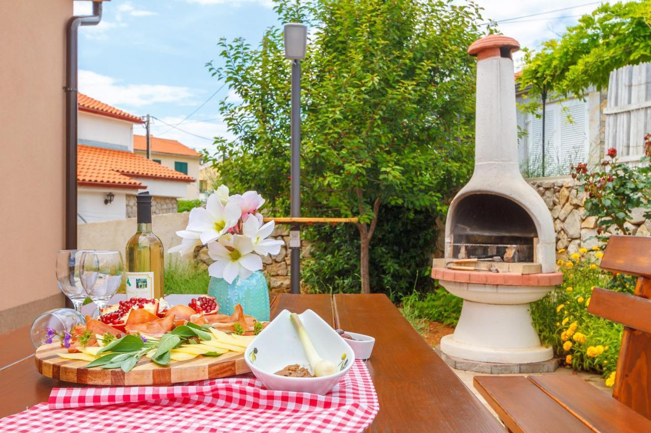 Villa Antonia Kornić エクステリア 写真